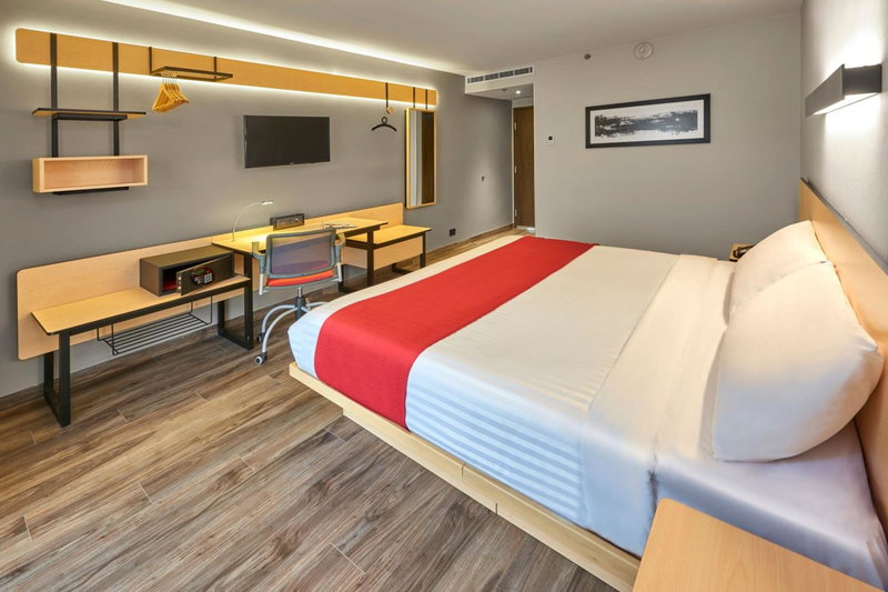 City Express Plus by Marriott Guadalajara Palomar, Santa Anita, Mexico