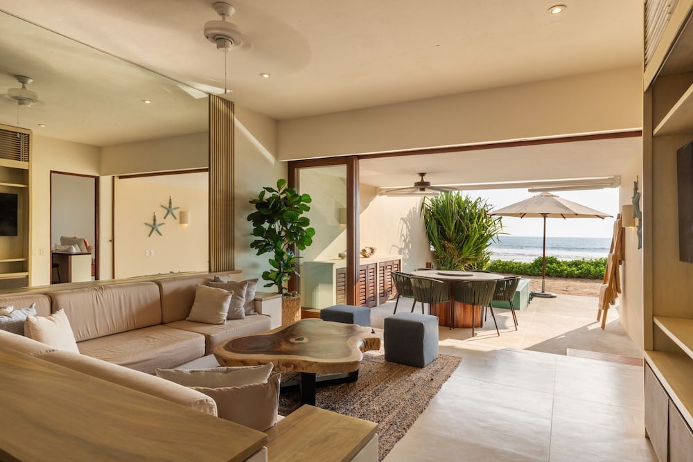 Hotel · Marea Beachfront Villas, Ixtapa-Zihuatanejo