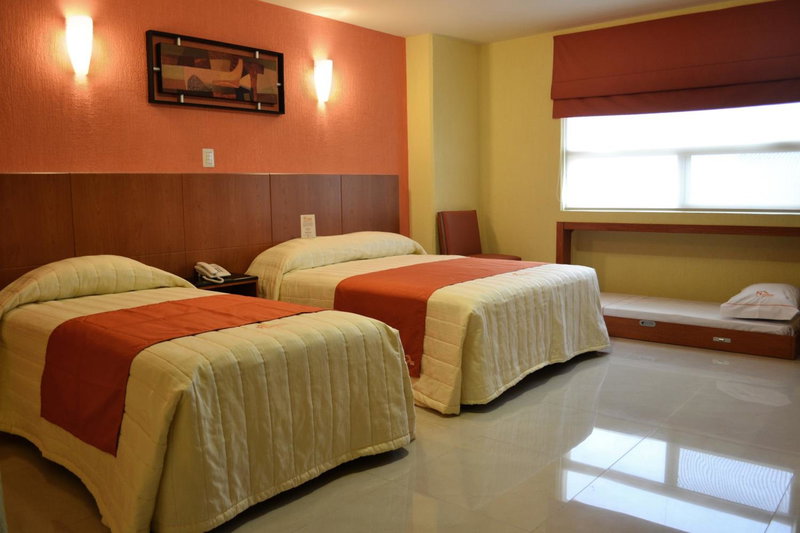 Hostalia Hotel Expo & Business Class, Guadalajara, Mexico