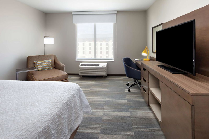 Hampton Inn & Suites San Diego Airport Liberty Station, San Diego, United States