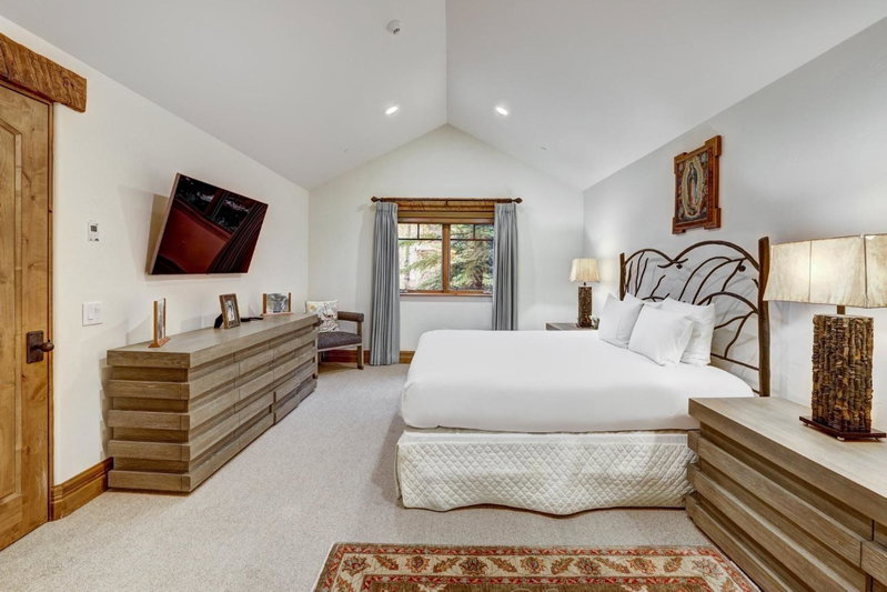 The Arrabelle at Vail Square, a RockResort, by Vail Resorts, Vail, United States