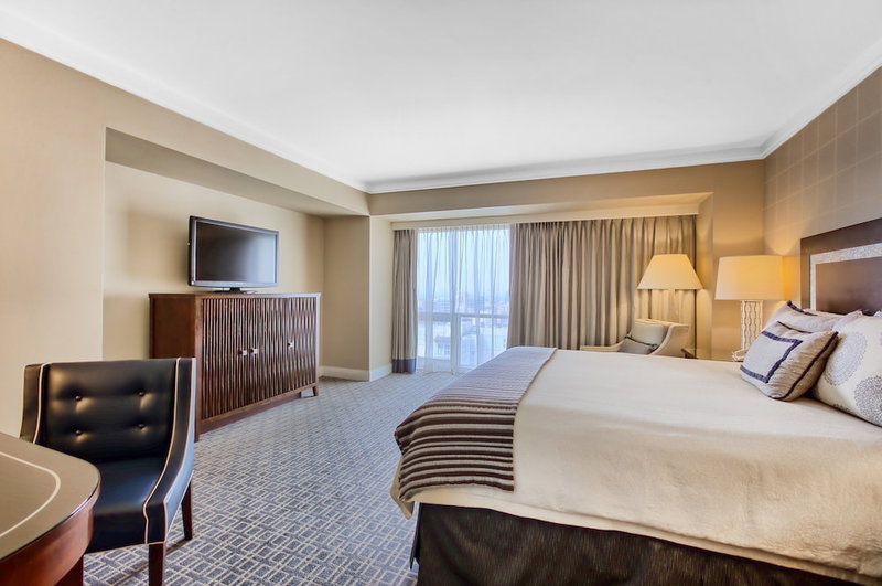 Omni Los Angeles Hotel at California Plaza, Los Angeles, Estados Unidos