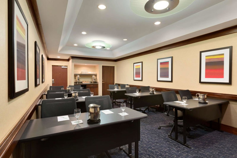 Embassy Suites by Hilton Chicago North Shore Deerfield, Deerfield, United States