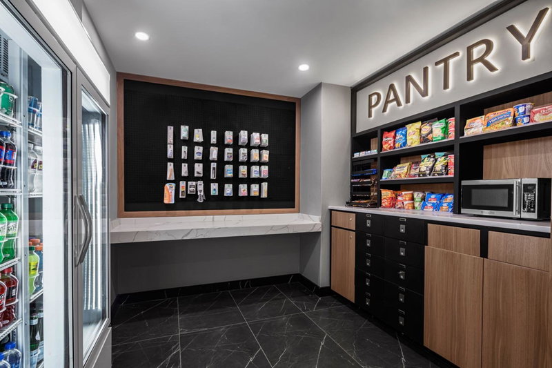 Four Points by Sheraton Flushing, College Point, Estados Unidos