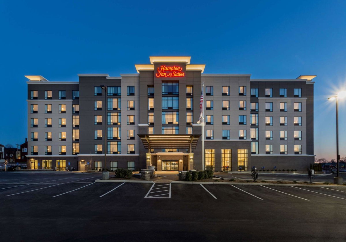 Hotel · Hampton Inn & Suites Newport/Cincinnati, KY, Newport