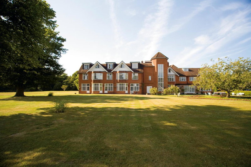 Grovefield House Hotel By Uno -FREE PARKING, Maidenhead, United Kingdom