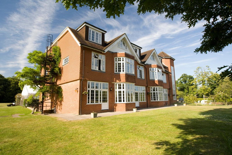 Grovefield House Hotel By Uno -FREE PARKING, Maidenhead, United Kingdom