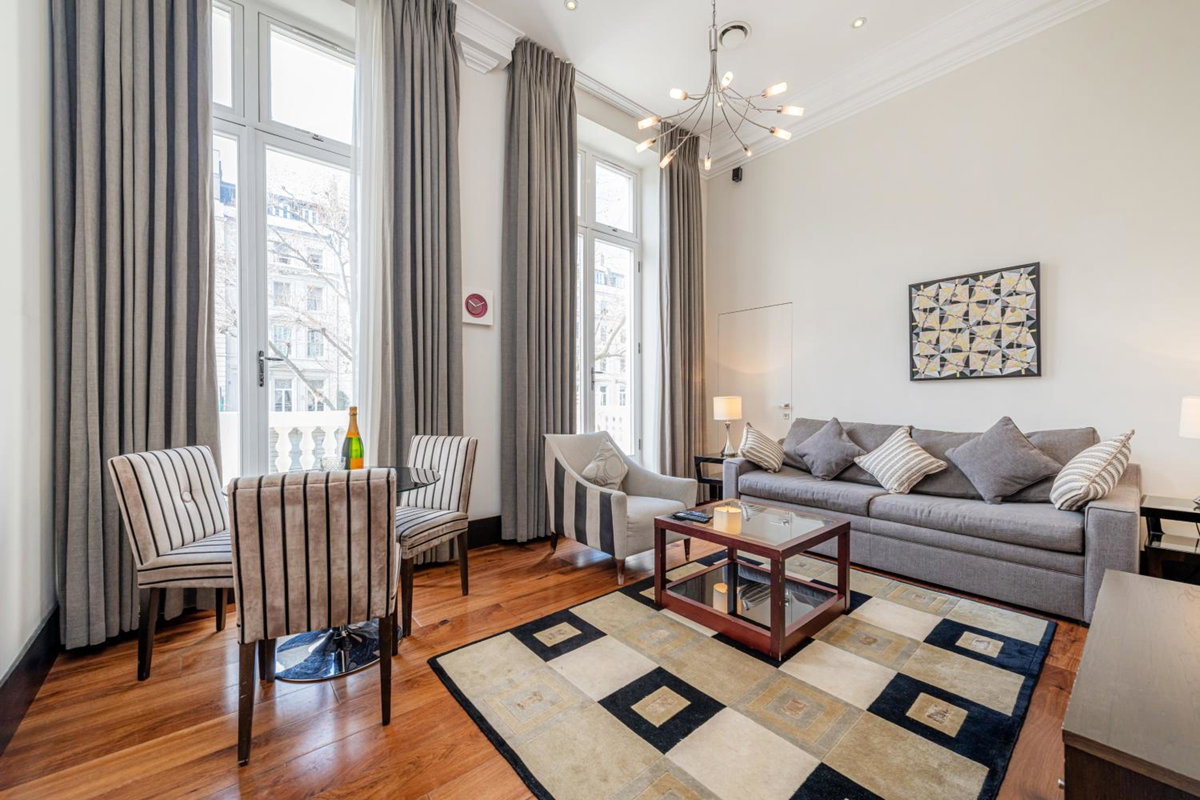 130 Queen's Gate Apartments, Vereinigtes Königreich