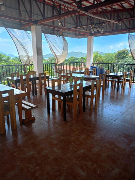 Alec Lodge, Coron, Philippines