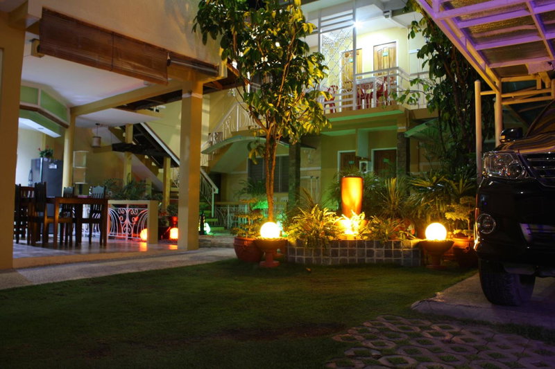 Oslob Malonzo Pension House, Sibulan, Philippines