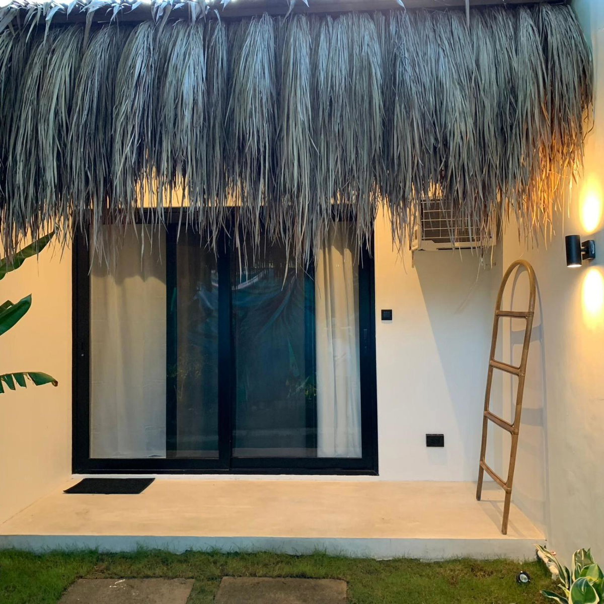 Bahandi Hotel, Philippines