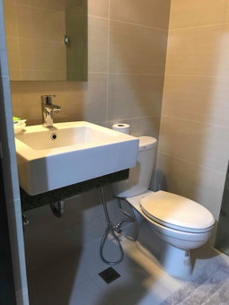 101 Newport Condo Across the Airport, Pasay, Philippines