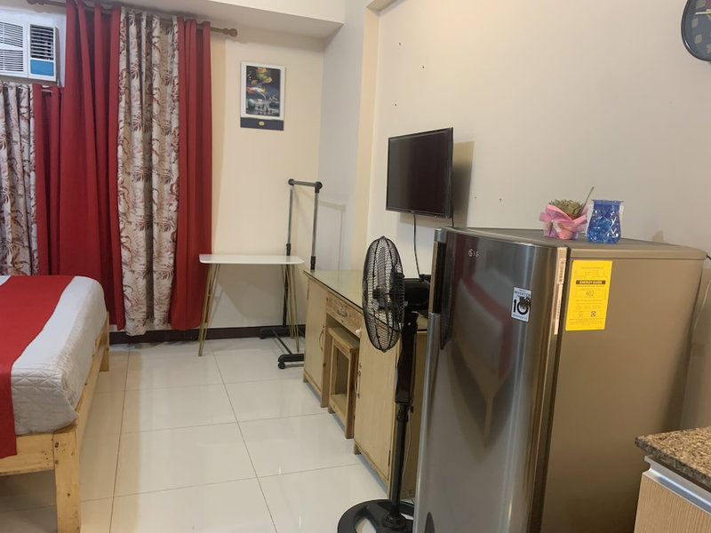 101 Newport Condo Across the Airport, Pasay, Philippines