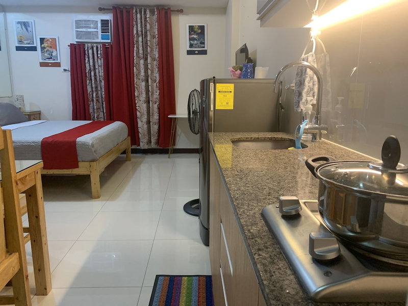 101 Newport Condo Across the Airport, Pasay, Philippines