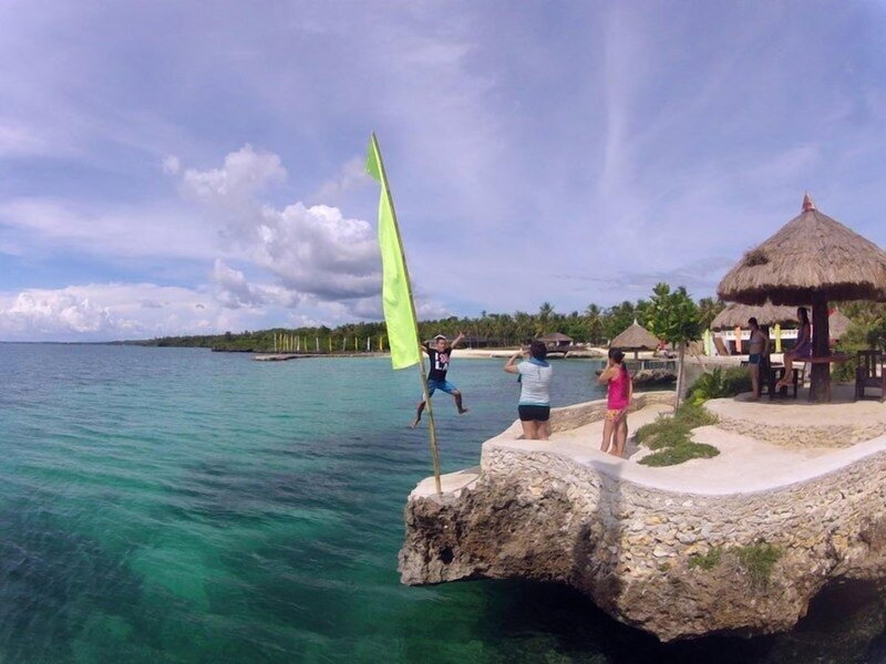 Mangodlong Rock Resort, San Francisco, Philippines