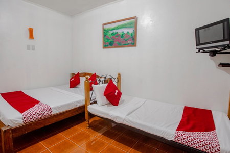 OYO 741 Sierra Travellers Inn, Patuto, Philippines