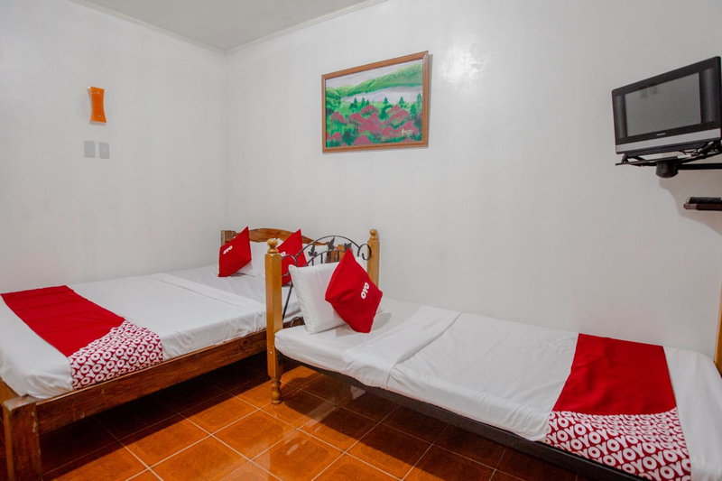 OYO 741 Sierra Travellers Inn, Patuto, Philippines