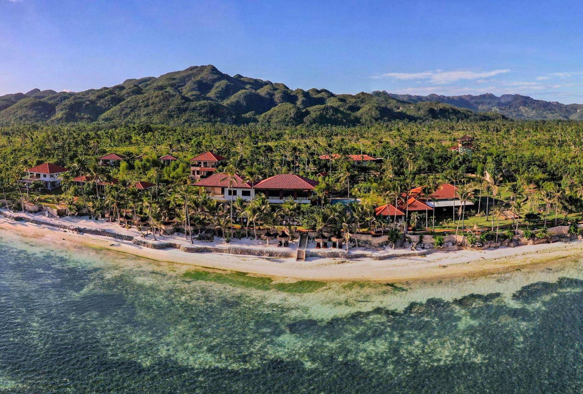 Hotel · Island View Beachfront Resort, Jagna