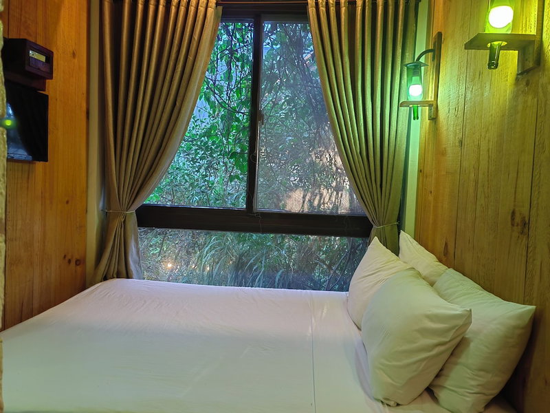 Cabins by Eco Hotels, Patuto, Philippines