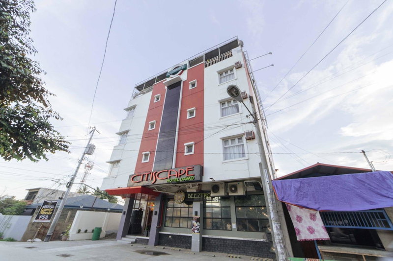 RedDoorz Plus near SM Lanang Davao, Davao, Philippines