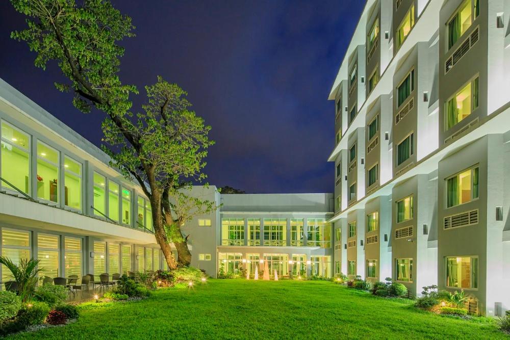 Hotel · Microtel by Wyndham UP Technohub, Quezon City