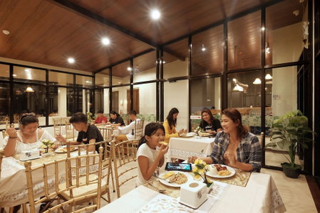 Ghiellaniqa Inn, Coron, Philippines