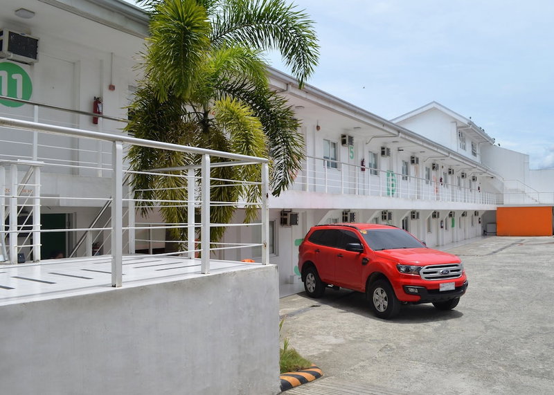 Islands Stay Hotels - Mactan, Lapu-Lapu City, Philippines