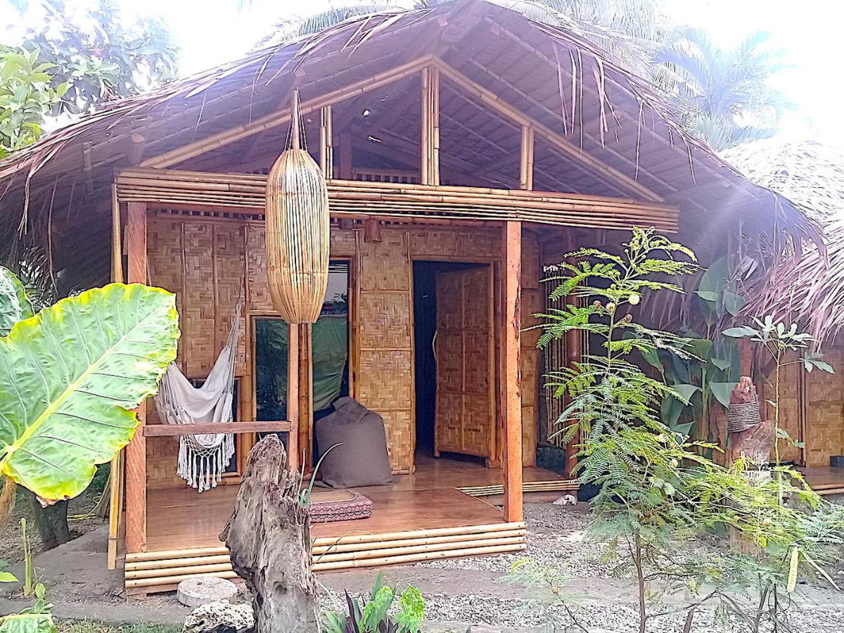 Herbs Guest House and Restaurant near the Sea, Philippines