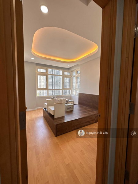Apartment for rent in Ho Chi Minh City, Vietnam · Saigon Pearl · 3 rooms, 3 baths