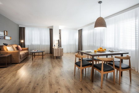 Pierre & Vacances Apartamentos Edificio Eurobuilding 2, Tetuan de las Victorias, Spain