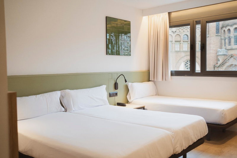 Hotel Sant Pau, el Camp de l'Arpa del Clot, Spain