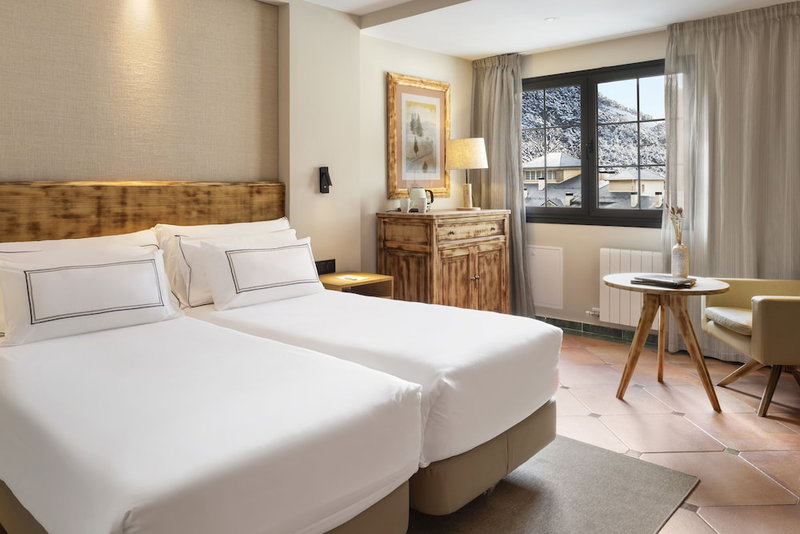 Melia Sol Y Nieve, Zubia, Spain