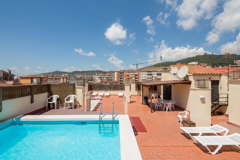 Aparthotel Bertrán, Vallcarca, Испания