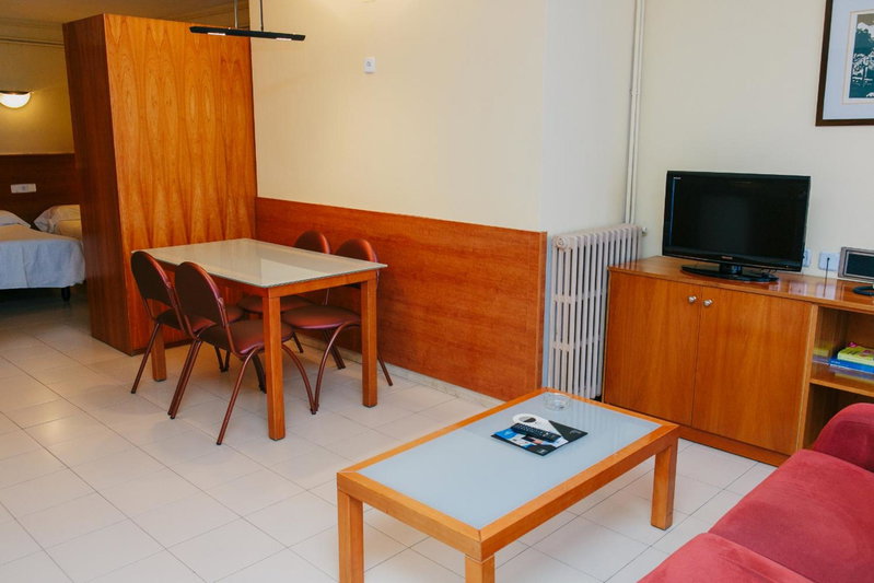 Aparthotel Bertrán, Vallcarca, Испания