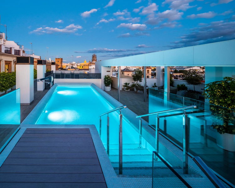 nQn Aparts & Suites Sevilla, Sevilla, Spain