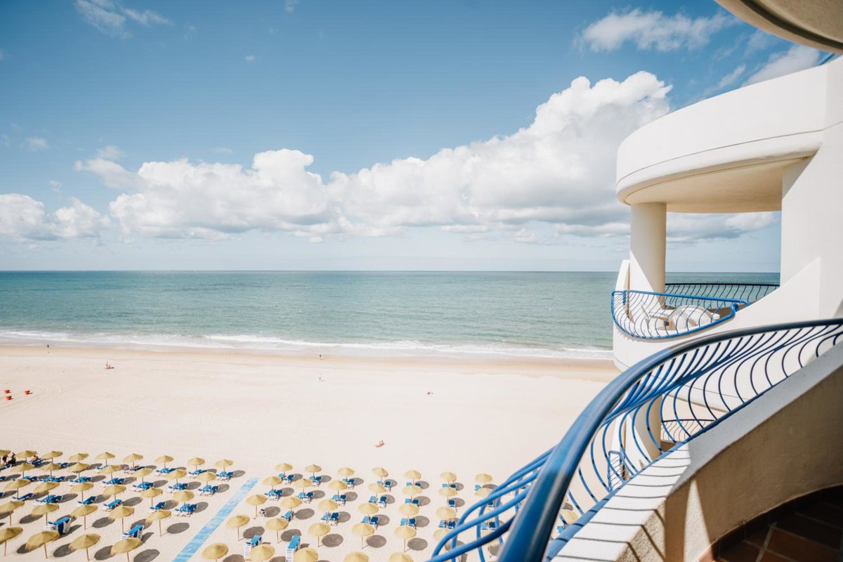 Hotel Playa Victoria, Spain