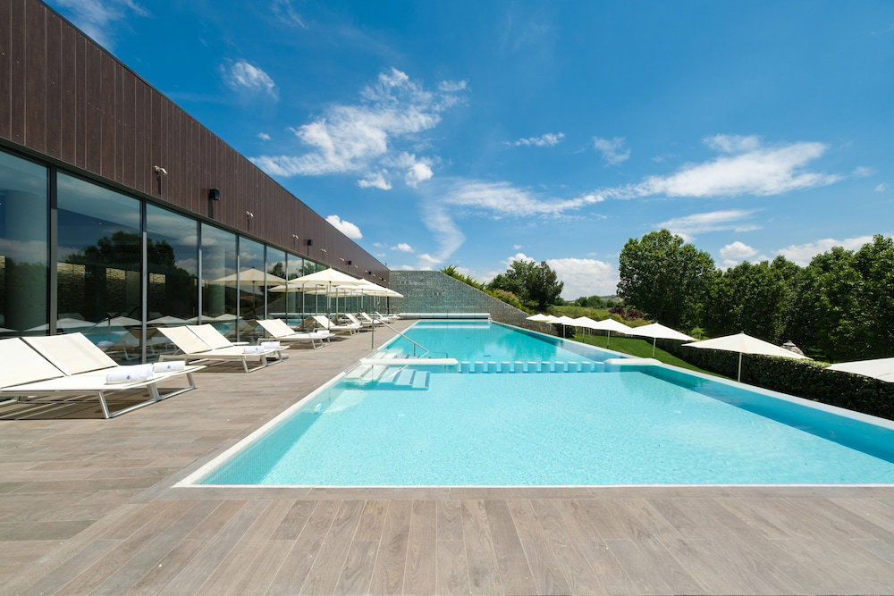 Hotel · Castilla Termal Monasterio de Valbuena - Small Luxury Hotels of the World, Valbuena De Duero