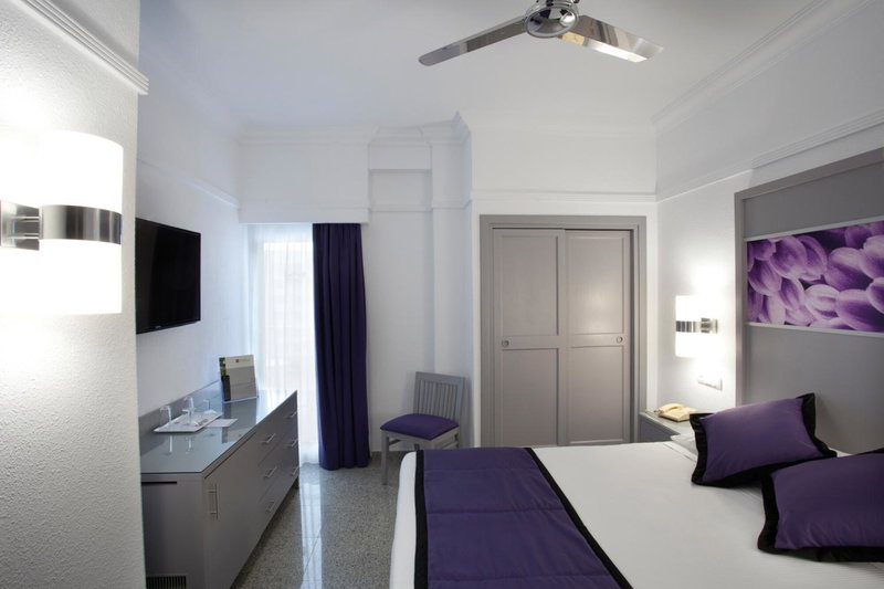 Hotel Riu Palace Nautilus - Adults Only, Torremolinos, Spain