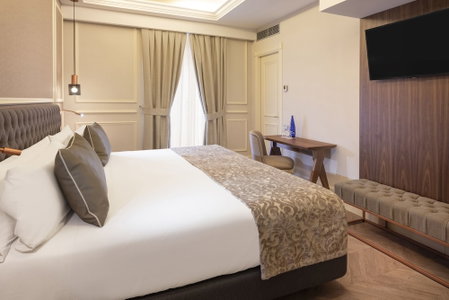 Catalonia Las Cortes Hotel, Madrid, Spain