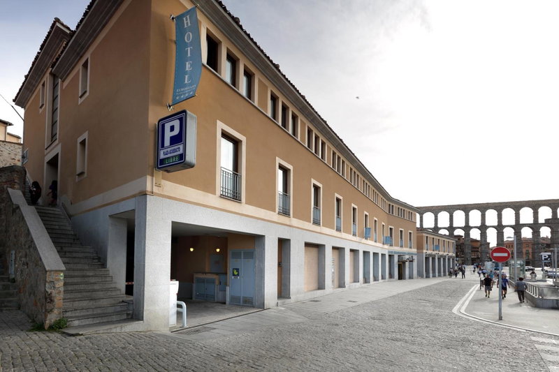 Eurostars Plaza Acueducto, Segovia, Spain
