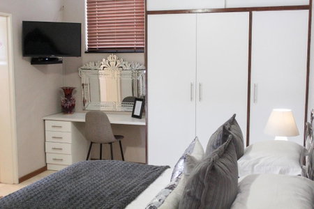A' Queenslin Guesthouse, Paarl, South Africa