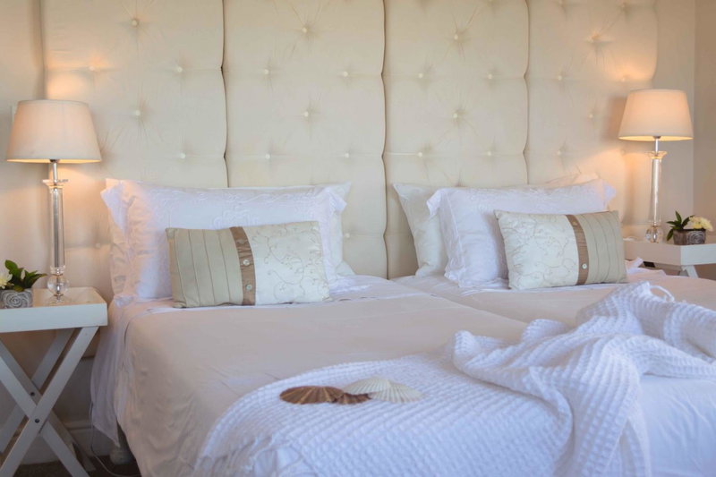 138 Marine Beachfront Guesthouse, Hermanus, South Africa