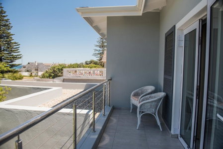 The Whale on Main B&B, Hermanus, South Africa