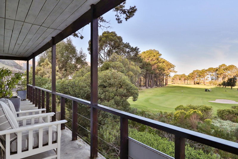 Hermanus Lodge on the Green - Solar Power, Hermanus, South Africa