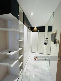 Apartment for rent in Ho Chi Minh City, Vietnam · Saigon Pearl · 3 rooms, 3 baths