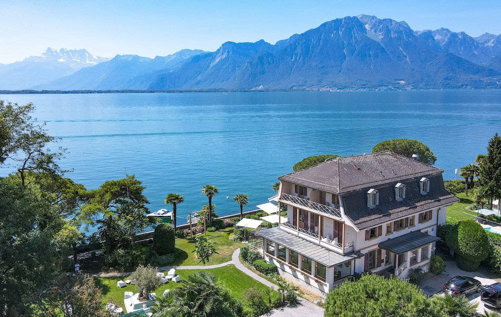 La Villa, Швейцария