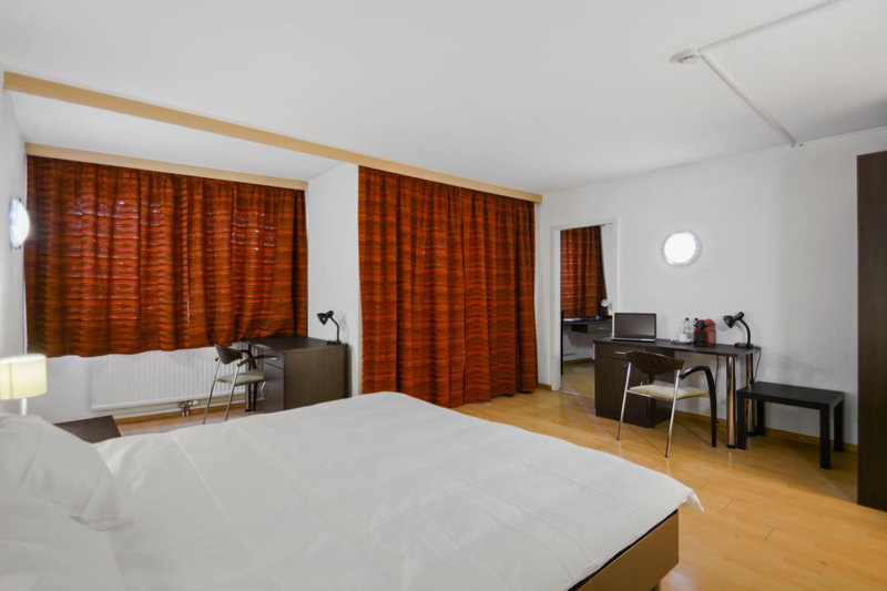 Neuchâtel City Hôtel - Self Check-In, Neuchatel, Switzerland