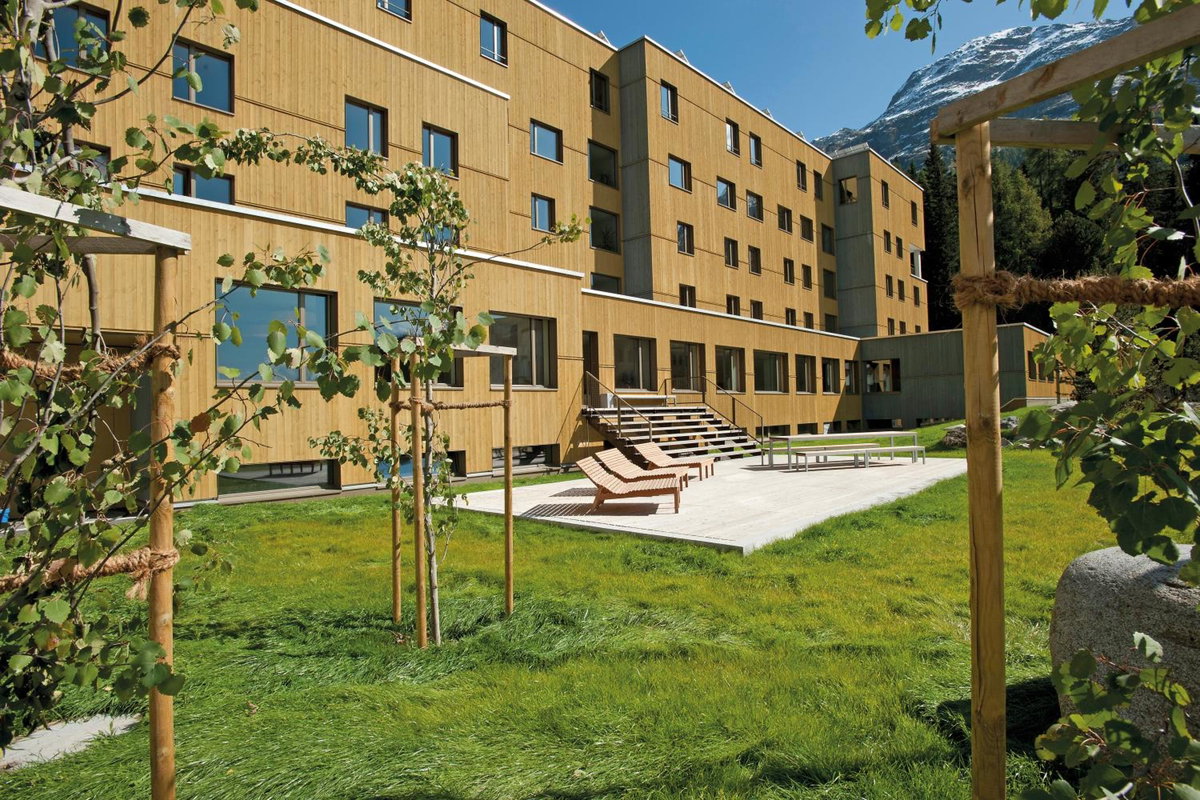 St. Moritz Youth Hostel, Швейцария