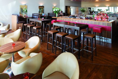 Mövenpick Hotel Zurich Airport, Kloten, Швейцария