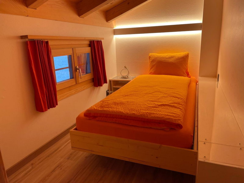 Alpenchalet Weidhaus Gstaad - diverse Wohneinheiten, Bulle, Switzerland